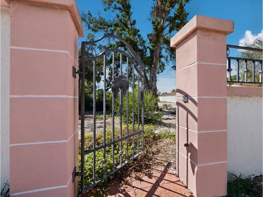 259 John Ringling Boulevard Sarasota FL 34236 A4672637 image10