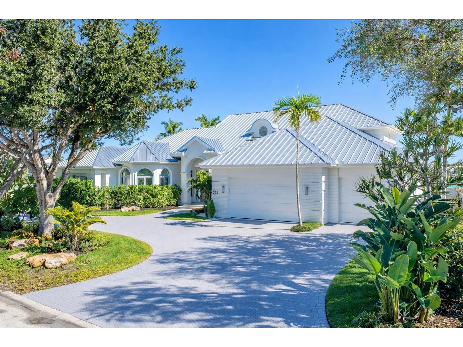 259 Robin Drive Sarasota FL 34236 - SARASOTA BAY A4675575 image4