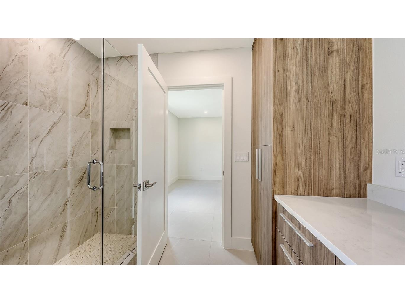 2590 Floyd Street Sarasota FL 34239 A4656501 image35