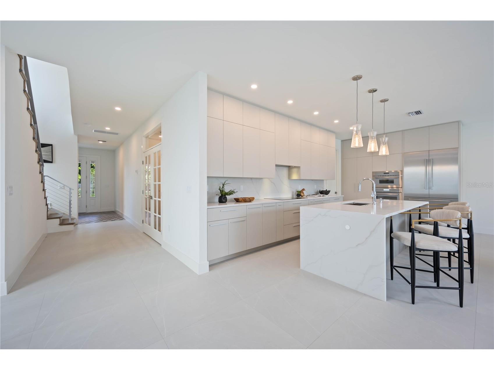 2590 Floyd Street Sarasota FL 34239 A4680138 image23