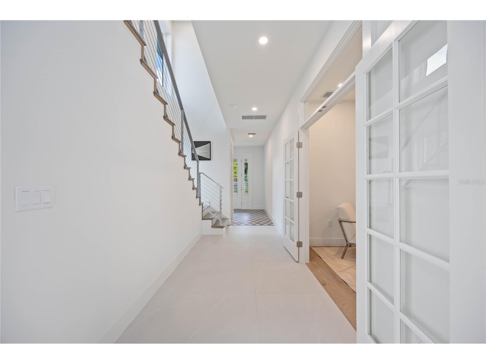 2590 Floyd Street Sarasota FL 34239 A4680138 image3