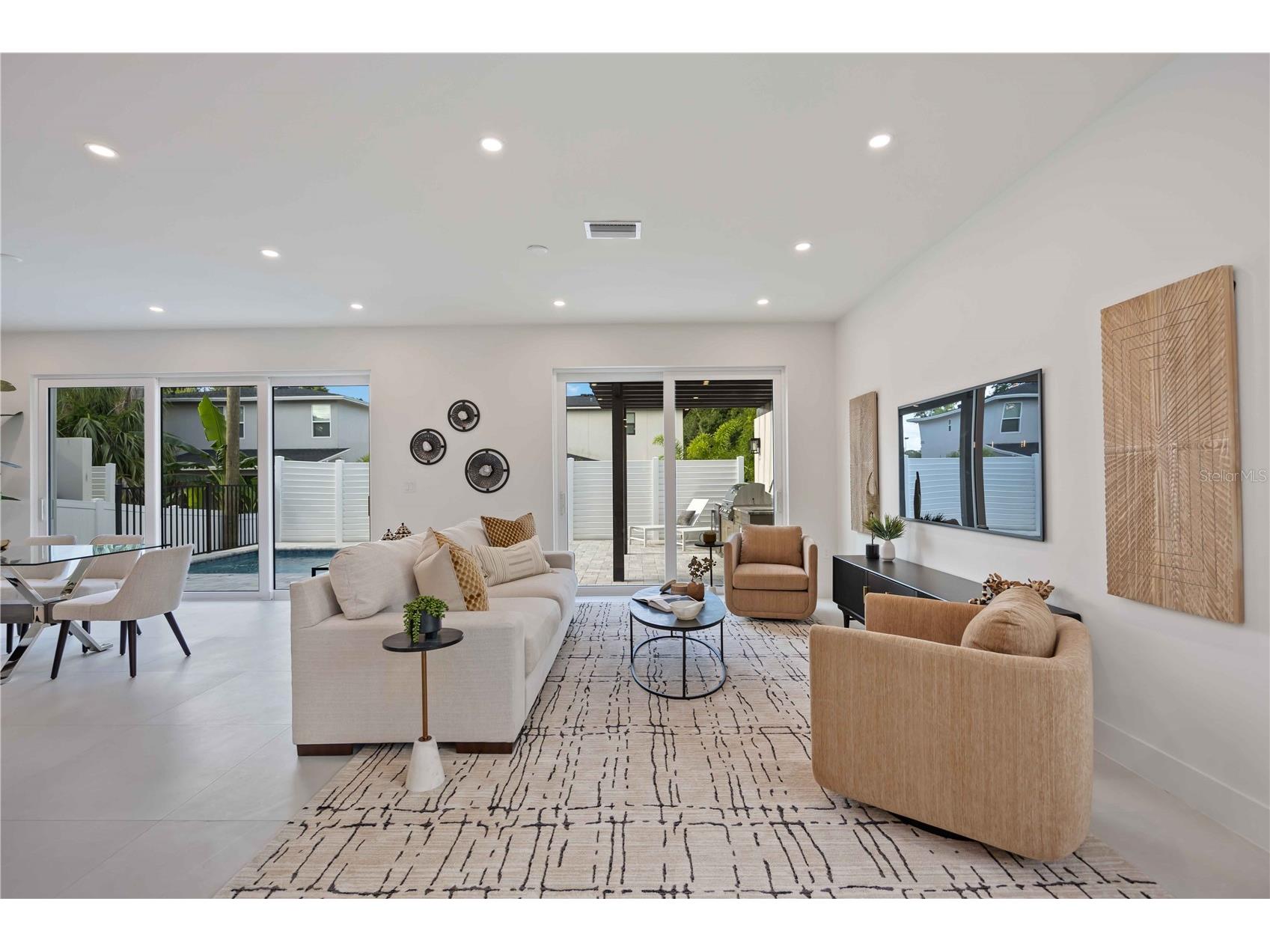 2590 Floyd Street Sarasota FL 34239 A4680138 image5