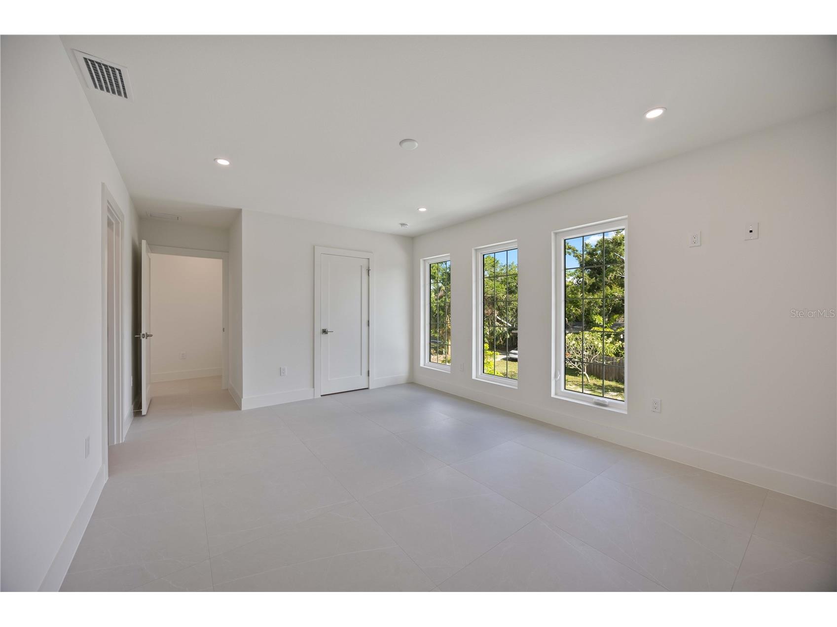 2590 Floyd Street Sarasota FL 34239 A4680138 image51