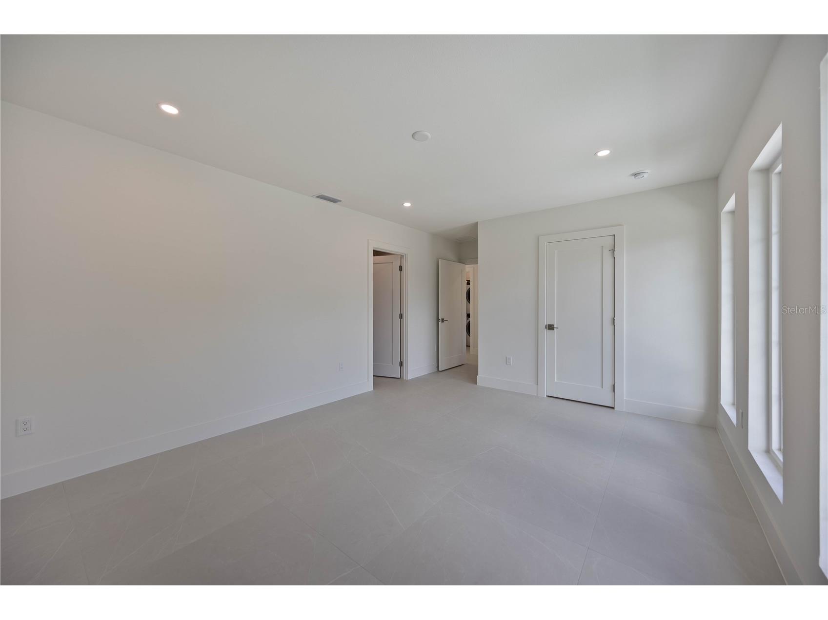 2590 Floyd Street Sarasota FL 34239 A4680138 image52