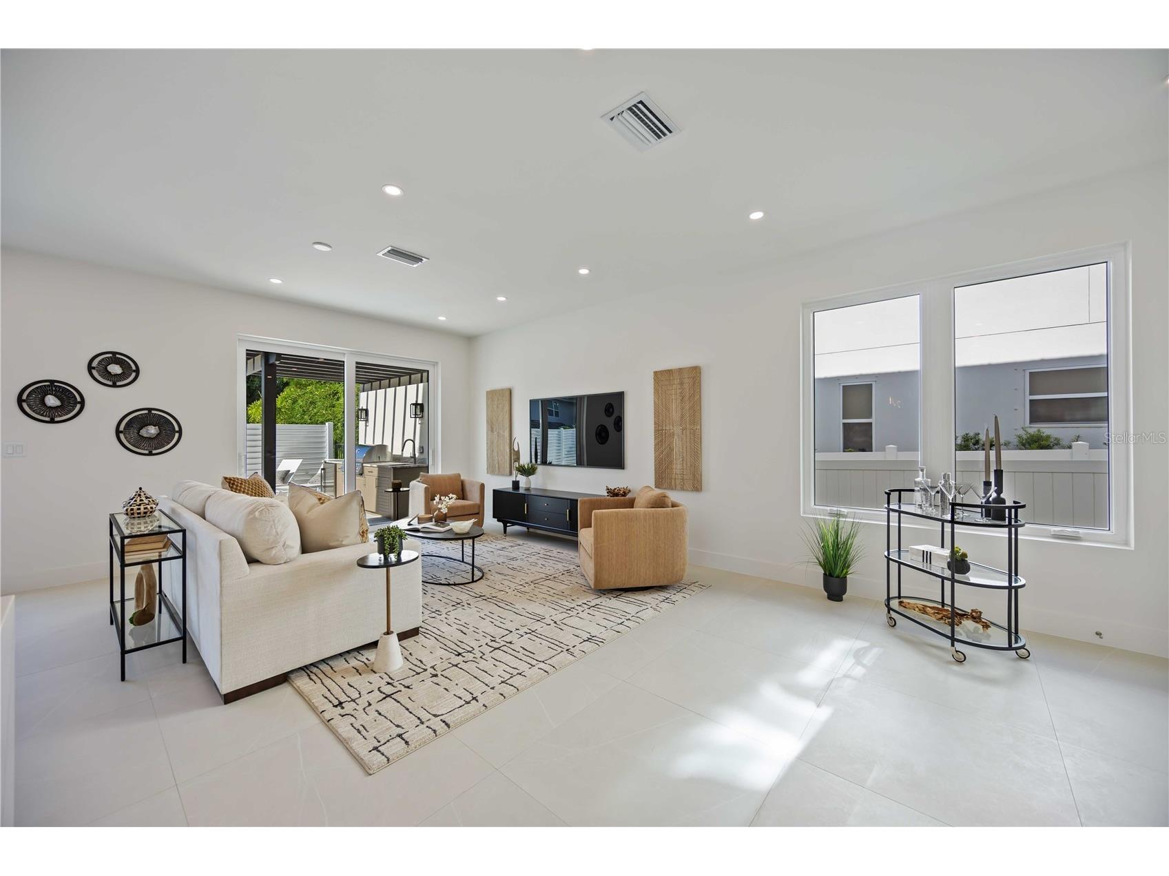 2590 Floyd Street Sarasota FL 34239 A4680138 image6