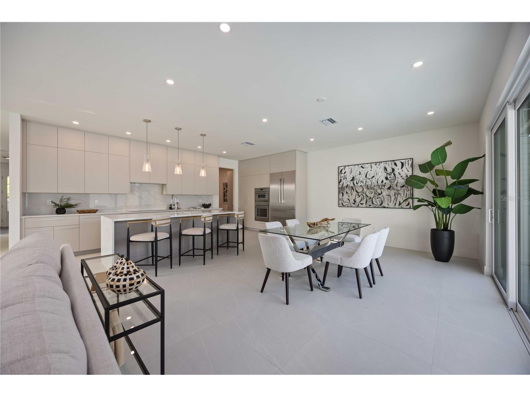 2590 Floyd Street Sarasota FL 34239 A4680138 image9