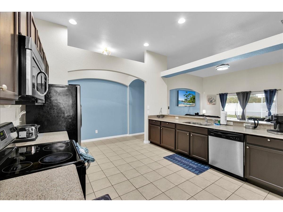 2590 Sand Hill Point Circle Davenport FL 33837 O6405004 image38
