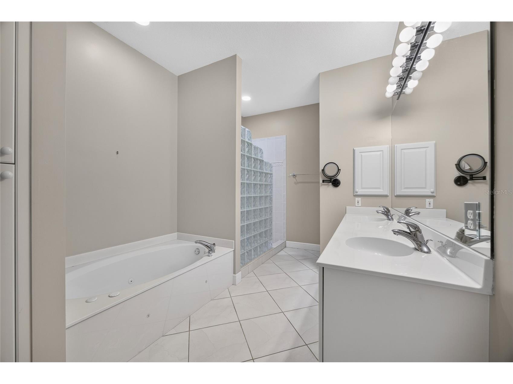 2590 Tarpon Cove Drive #821 Punta Gorda FL 33950 C7528599 image25