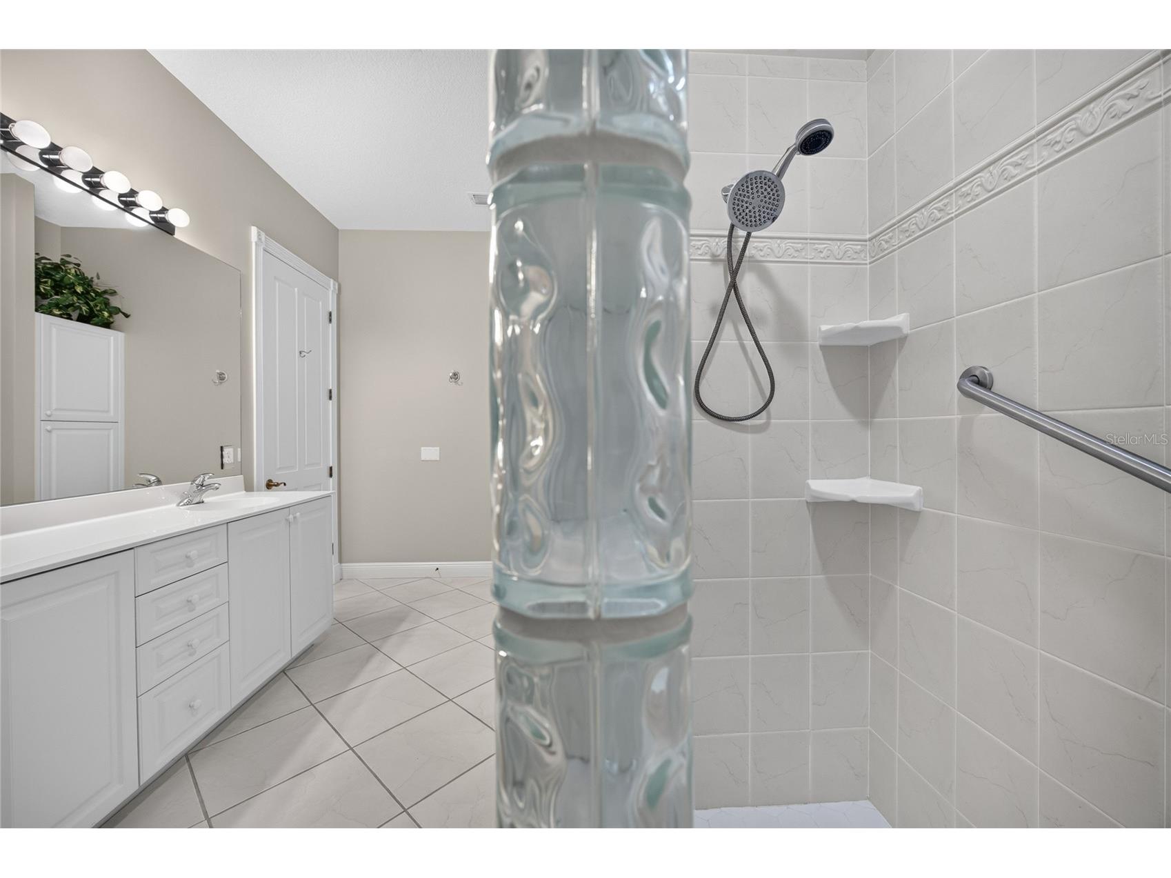 2590 Tarpon Cove Drive #821 Punta Gorda FL 33950 C7528599 image28