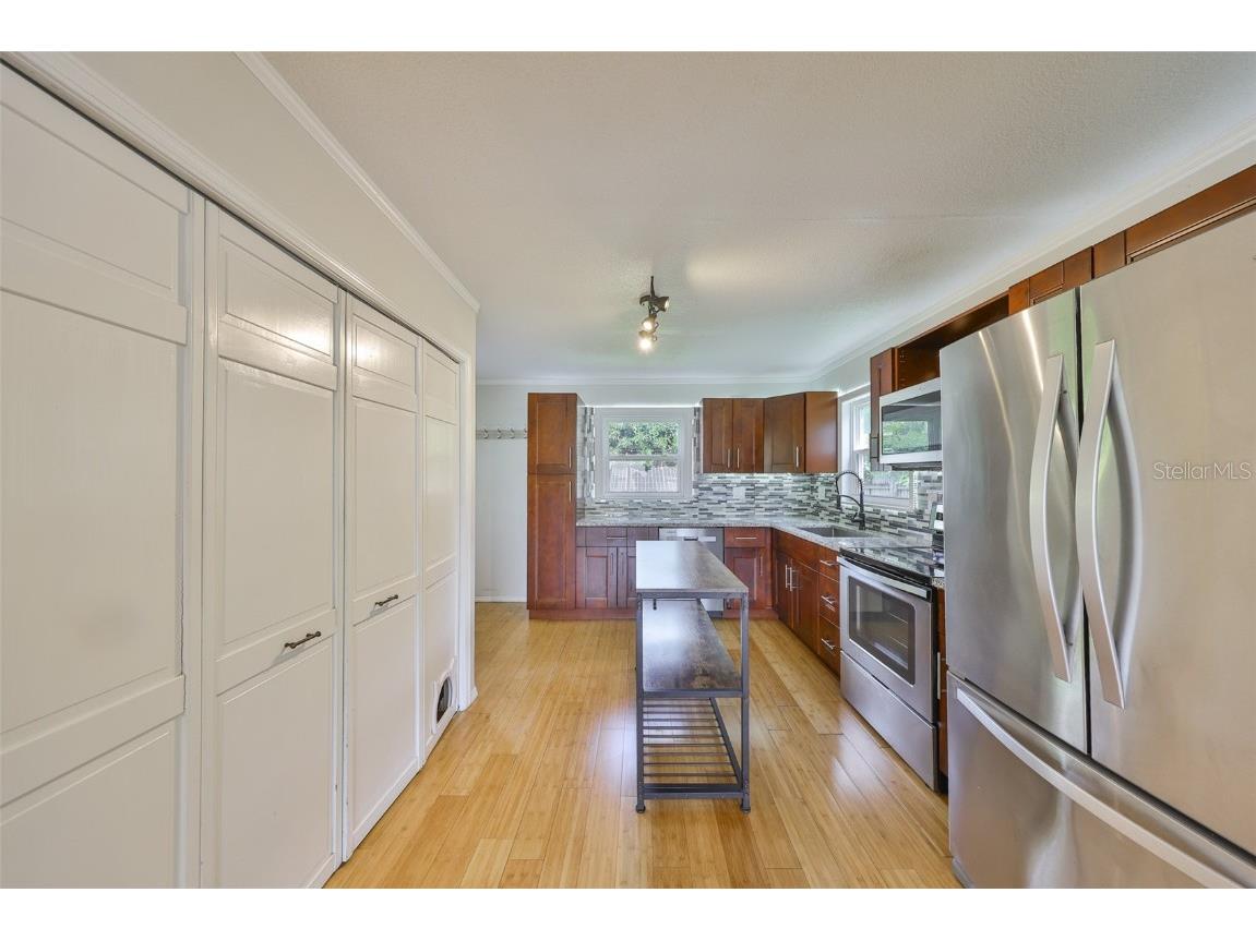 2591 17th Avenue N Saint Petersburg FL 33713 TB8429753 image17