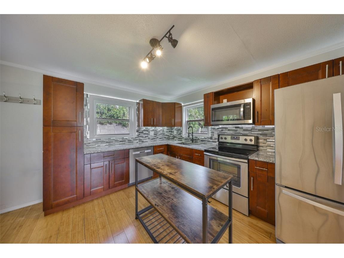 2591 17th Avenue N Saint Petersburg FL 33713 TB8429753 image19