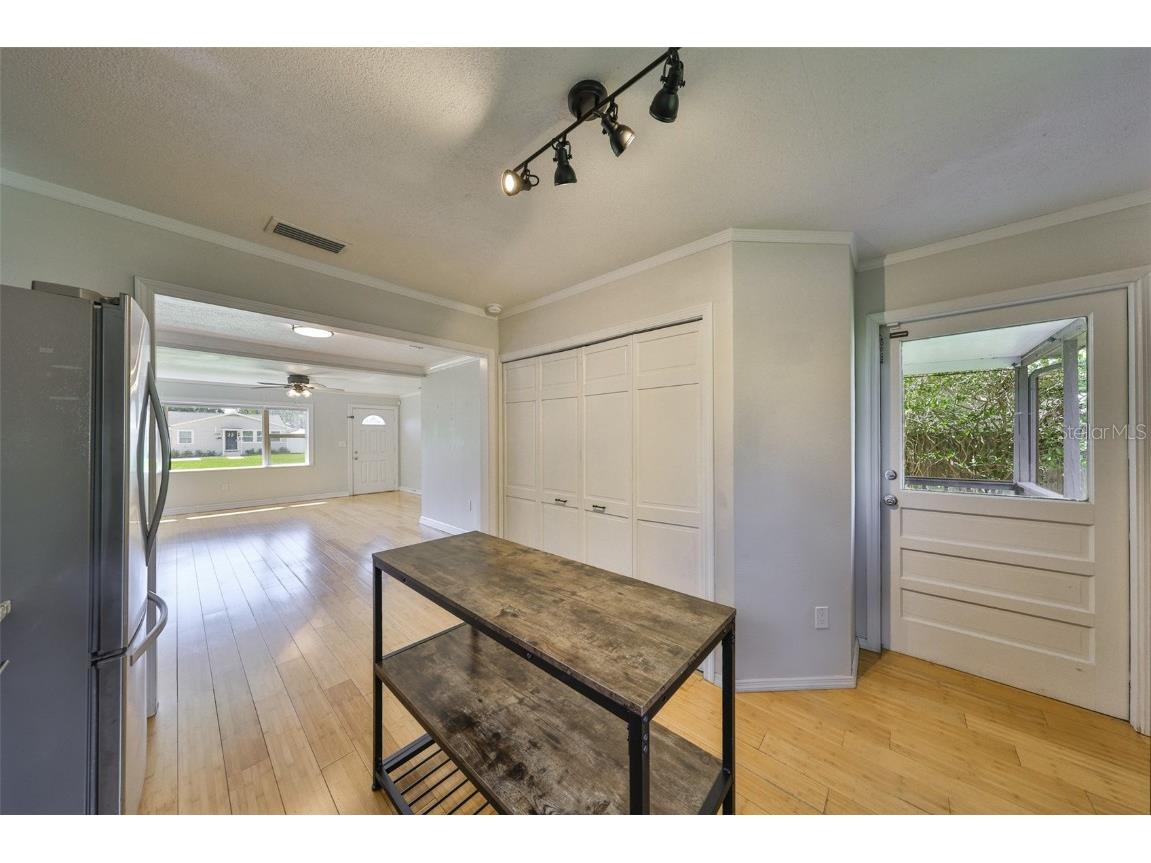 2591 17th Avenue N Saint Petersburg FL 33713 TB8429753 image20