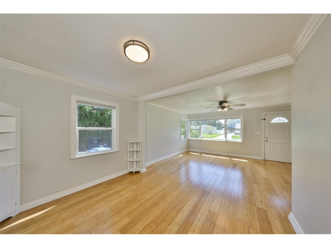 2591 17th Avenue N Saint Petersburg FL 33713 TB8429753 image8