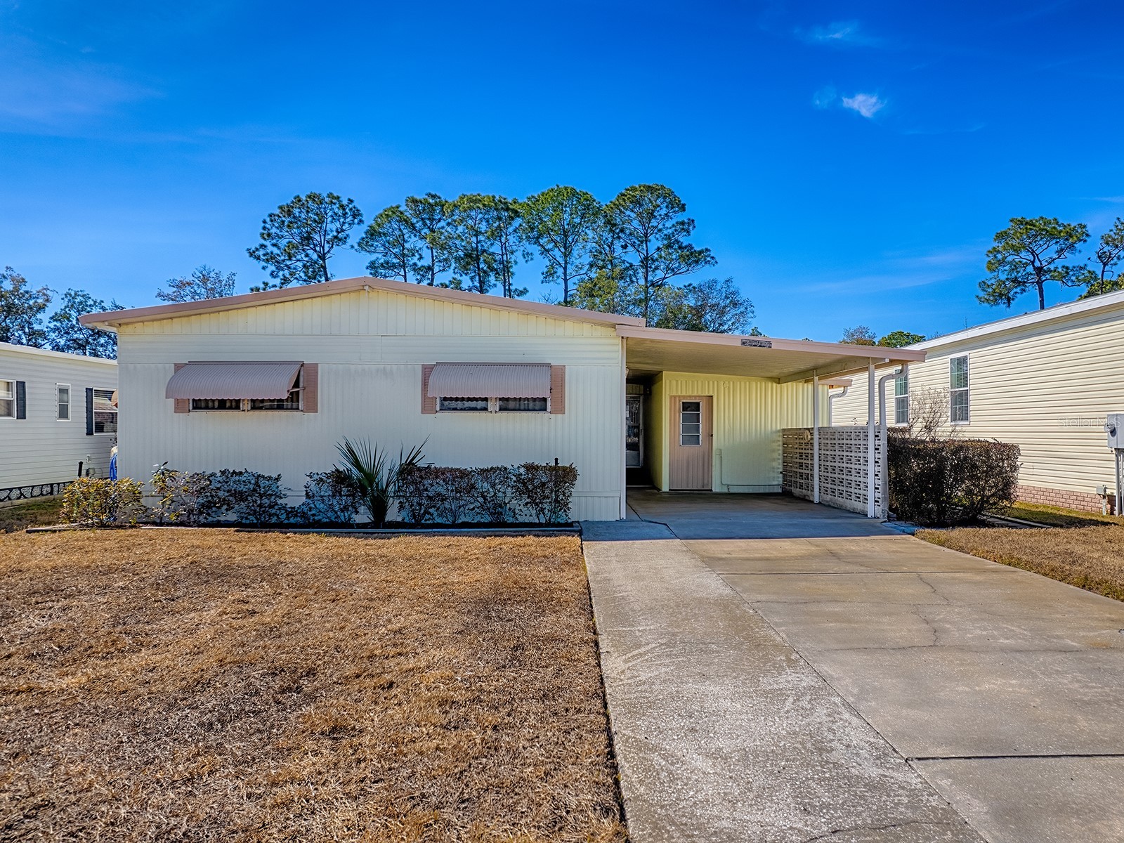 25919 Zinnia Lane Astatula FL 34705 - HARRIS CHAIN OF LAKES G5107908 image2