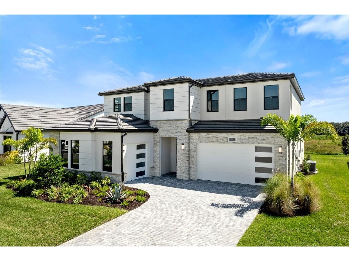 2592 Waterfront Circle Sarasota FL 34240 A4657348 image1