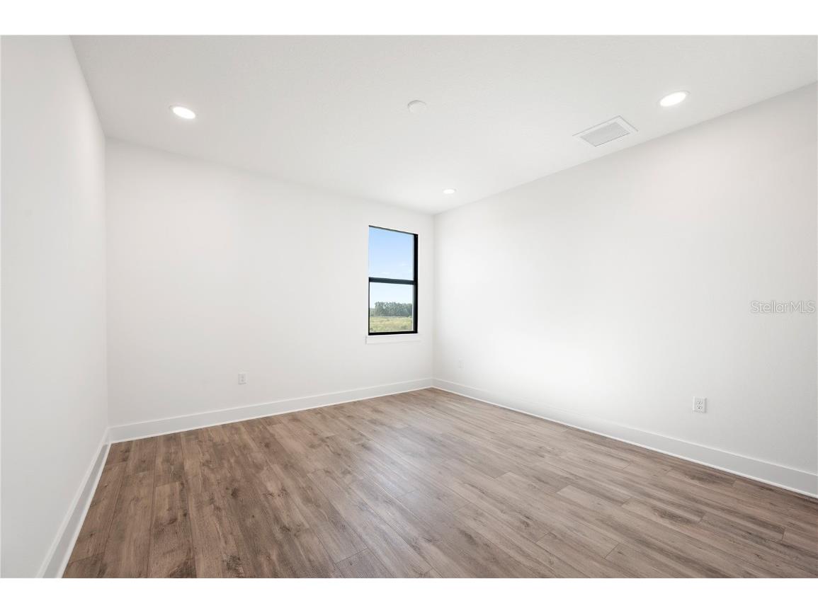 2592 Waterfront Circle Sarasota FL 34240 A4657348 image27