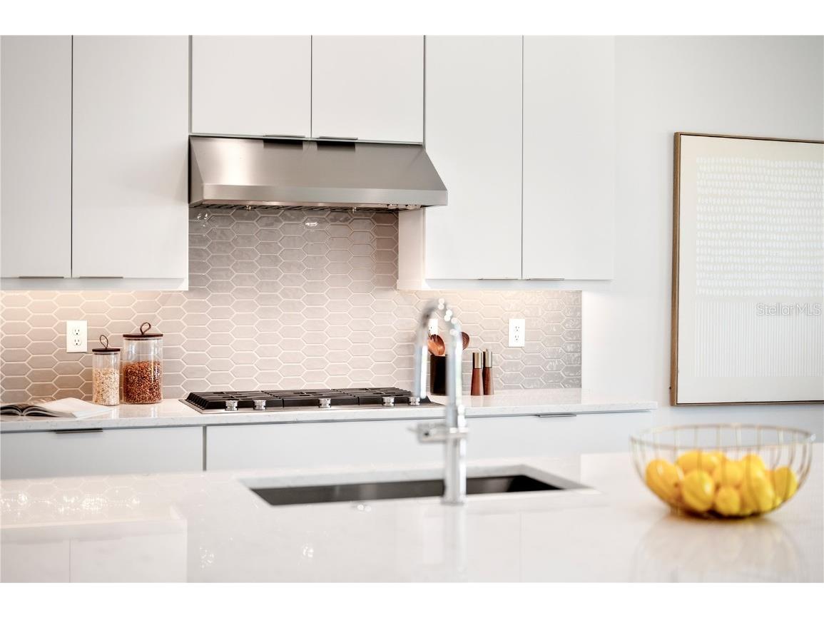 2592 Waterfront Circle Sarasota FL 34240 A4657348 image31