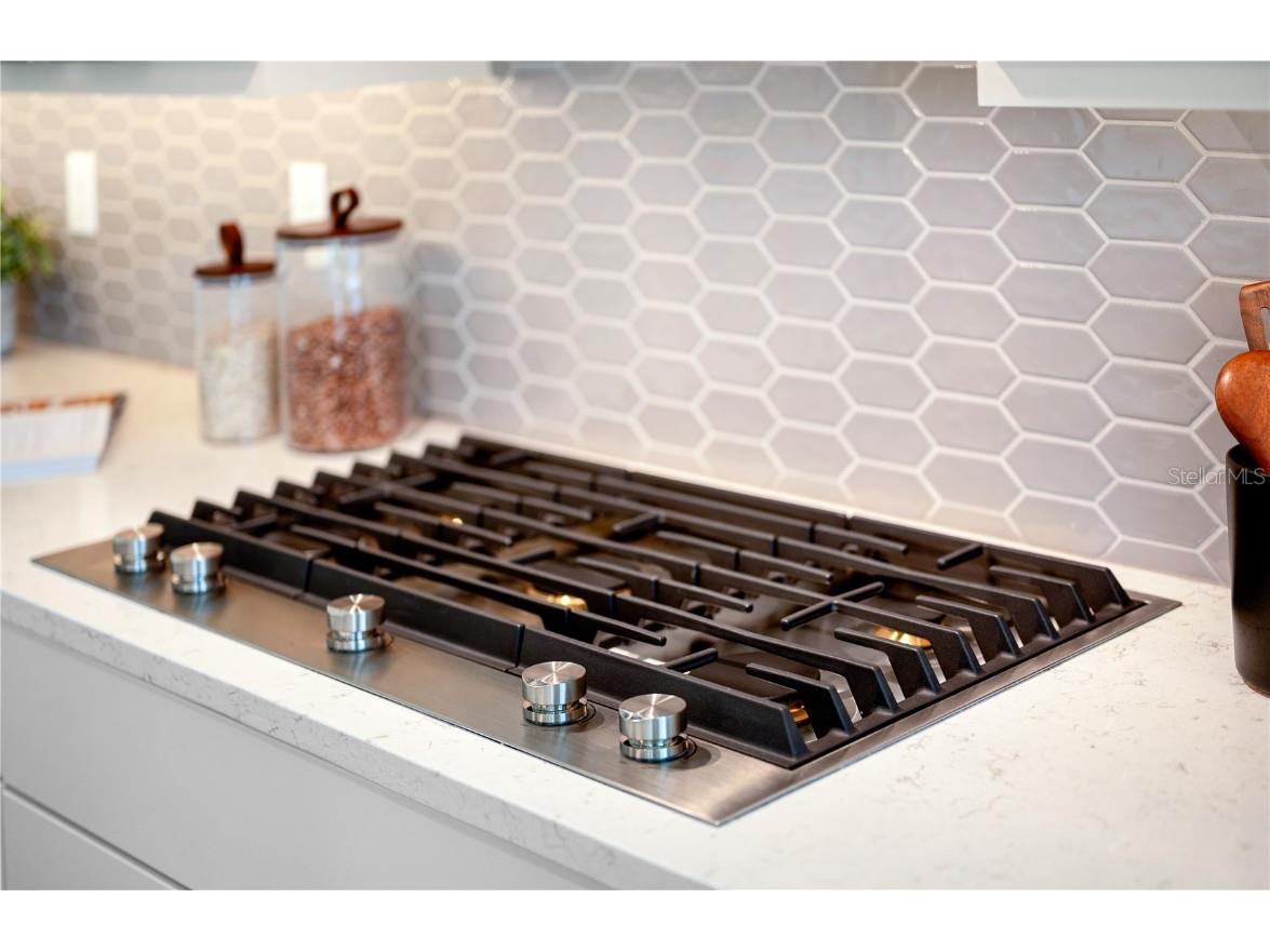 2592 Waterfront Circle Sarasota FL 34240 A4657348 image32