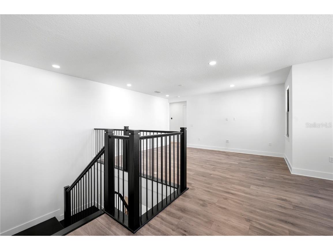 2592 Waterfront Circle Sarasota FL 34240 A4657348 image35