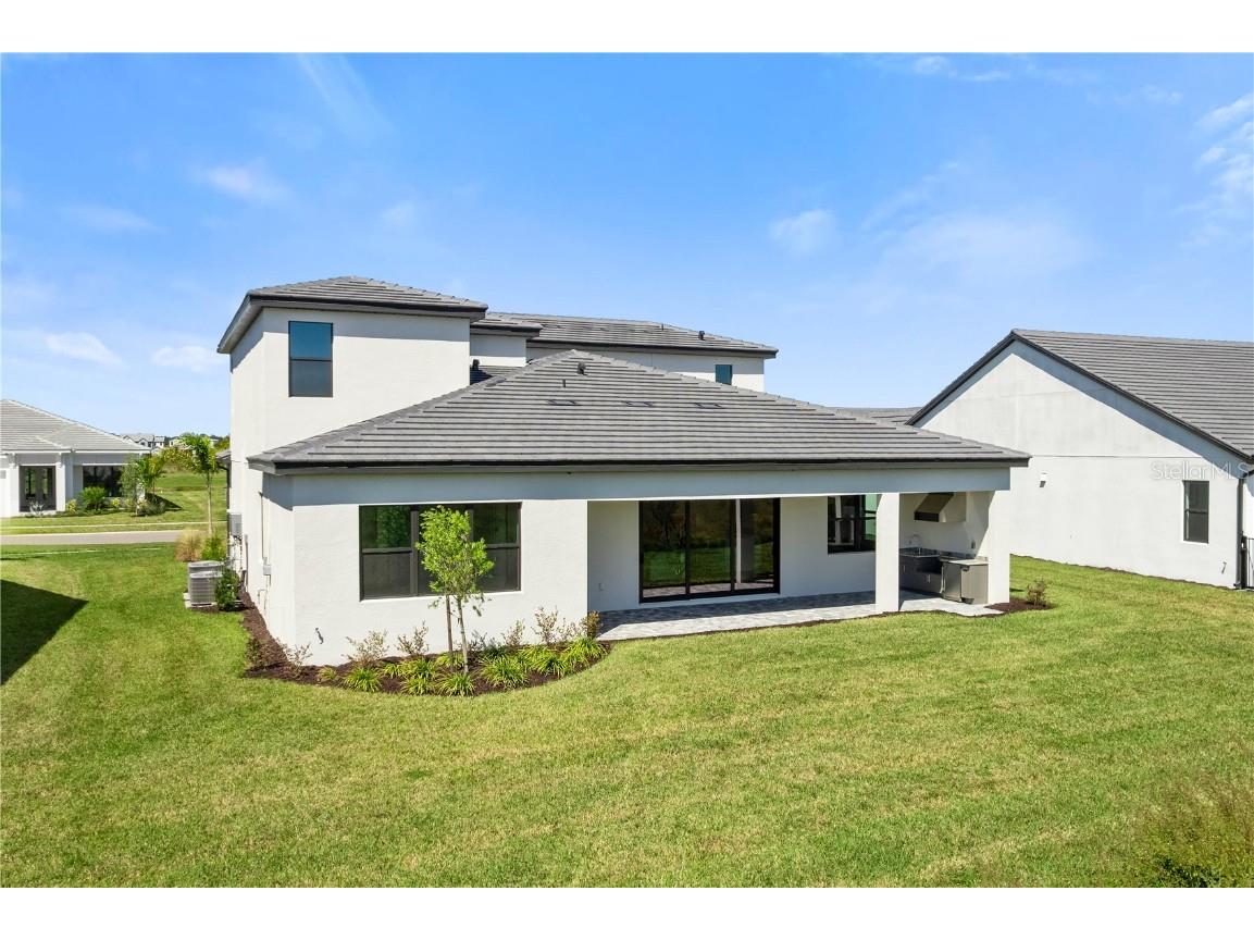 2592 Waterfront Circle Sarasota FL 34240 A4657348 image40