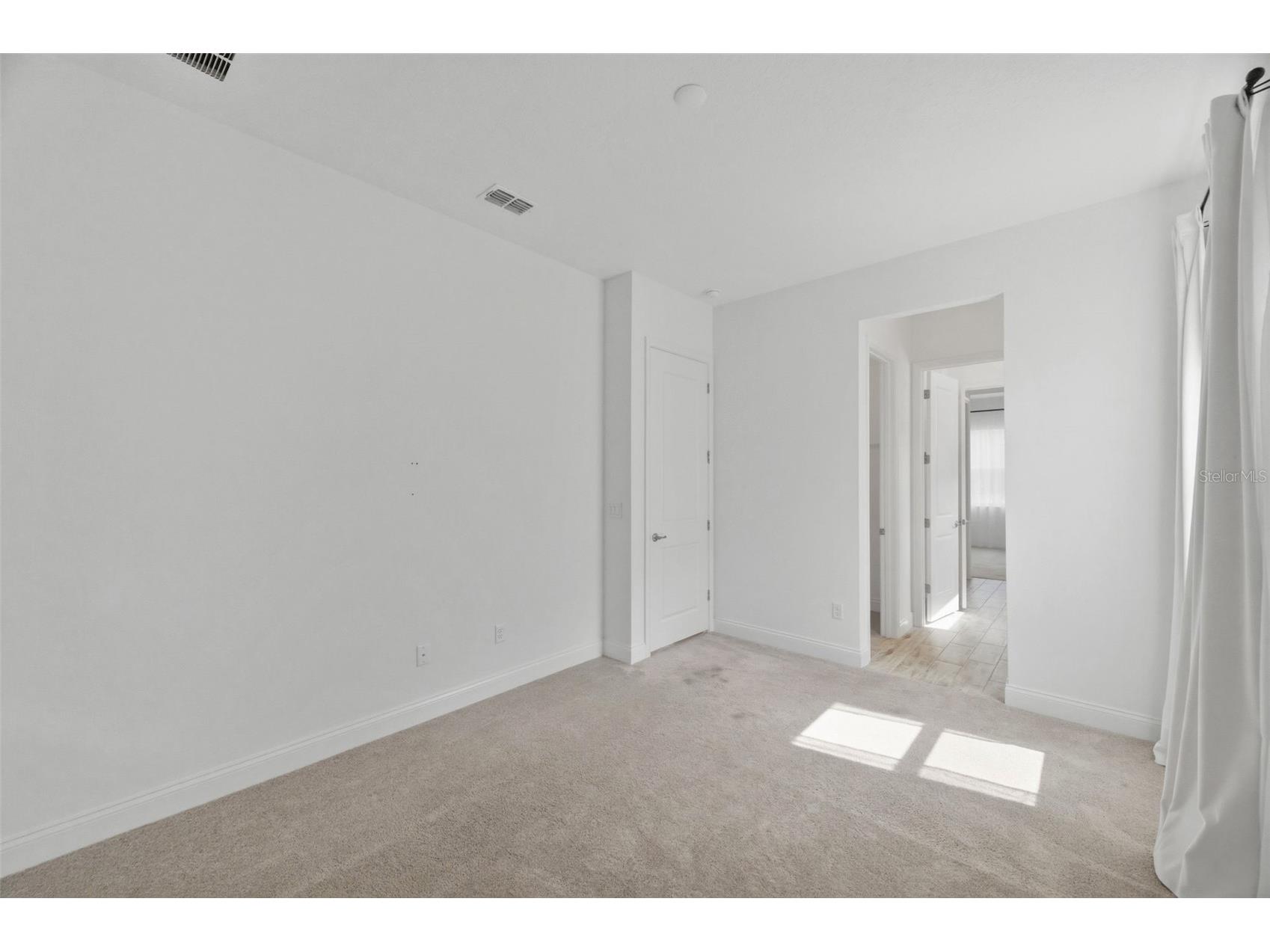2592 Wise River Lane Zephyrhills FL 33541 W7886619 image32