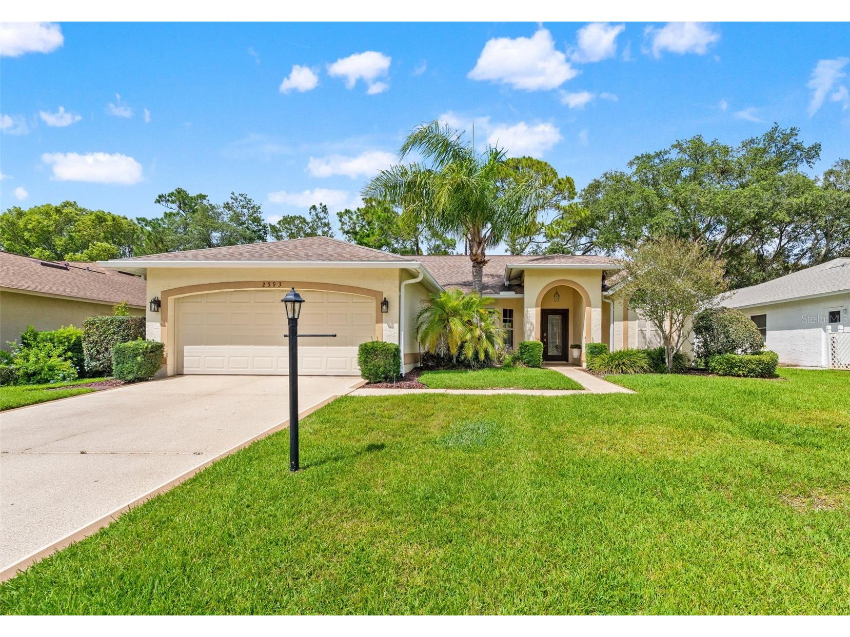 2593 Crystal Lake Drive Spring Hill FL 34606 W7886069 image1