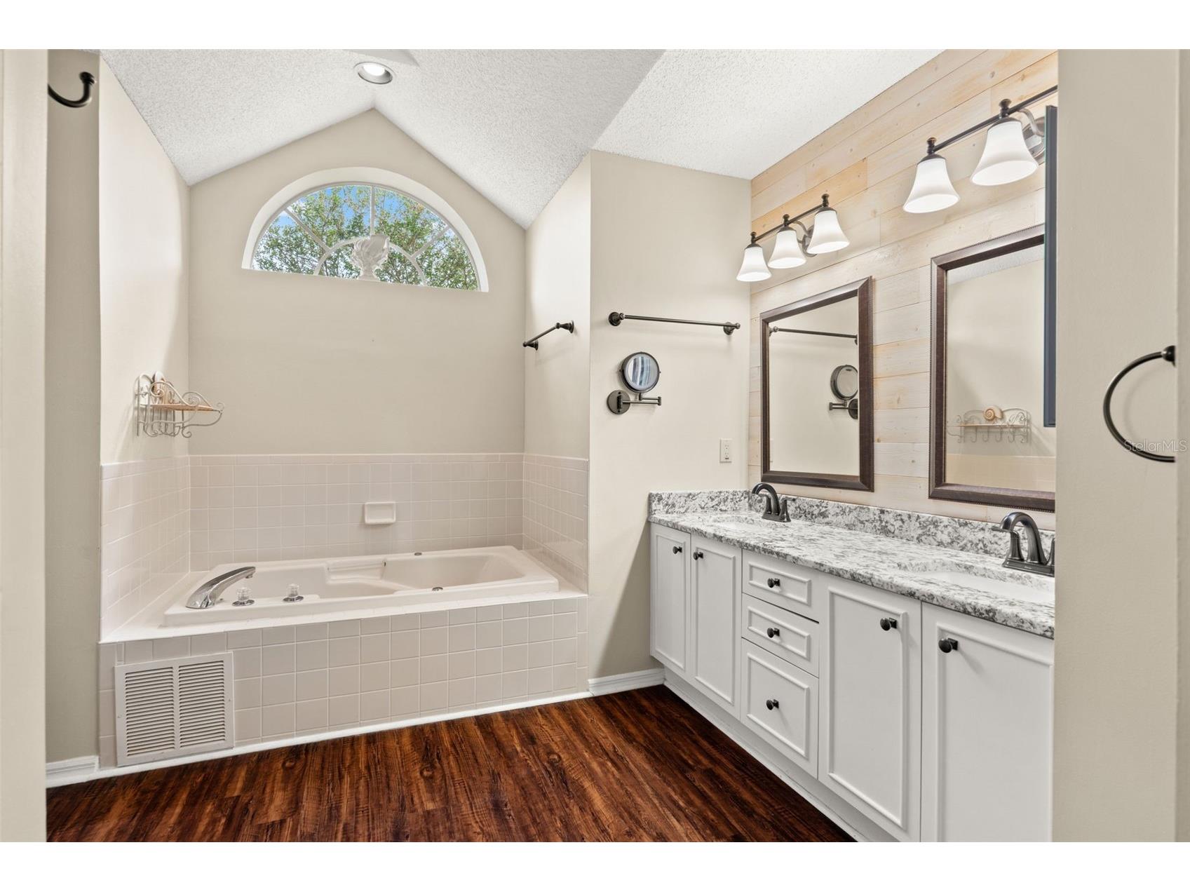 2593 Crystal Lake Drive Spring Hill FL 34606 W7886069 image28