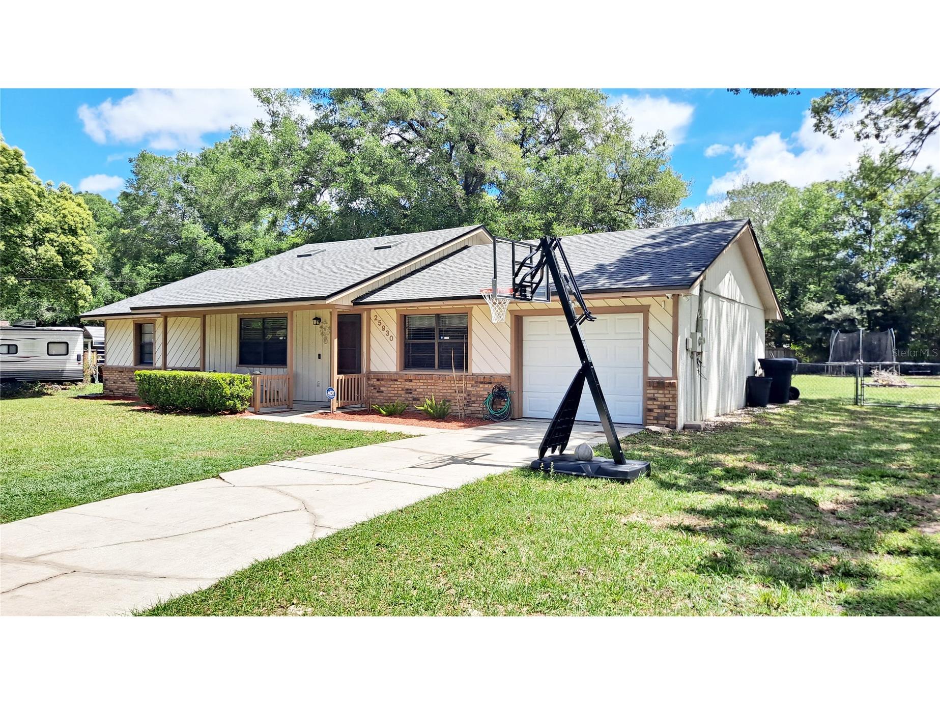25930 Sackamaxon Drive Sorrento FL 32776 O6398412 image3