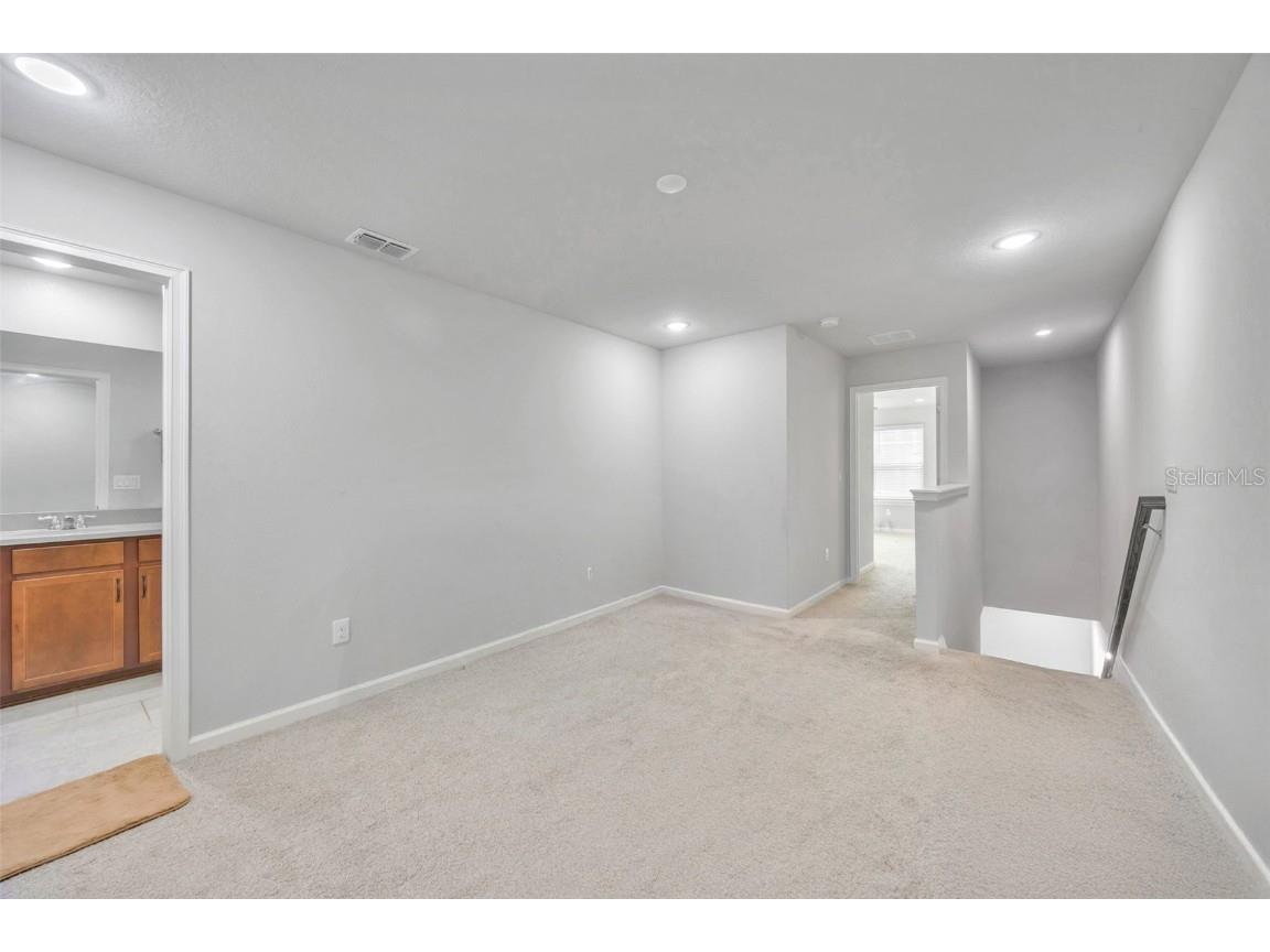 2595 Everglade A Way Lutz FL 33558 TB8446087 image18