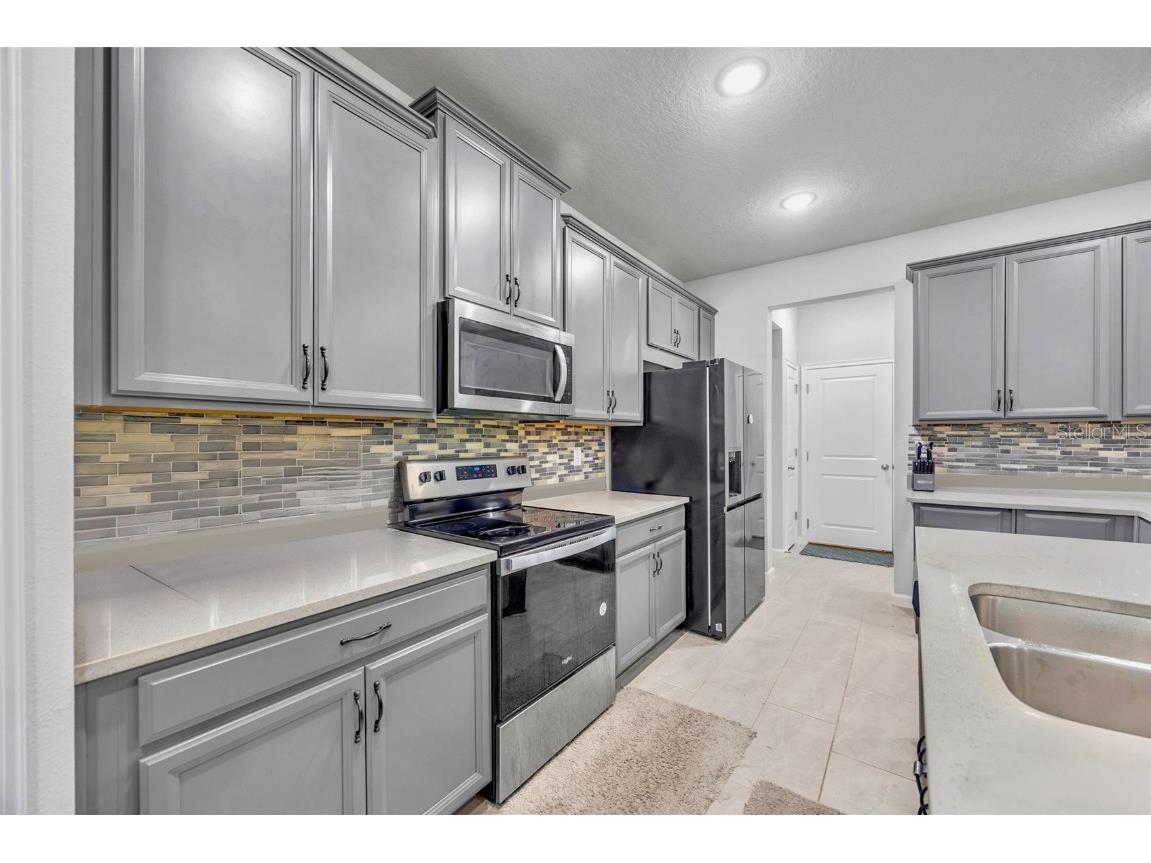 2595 Everglade A Way Lutz FL 33558 TB8446087 image8