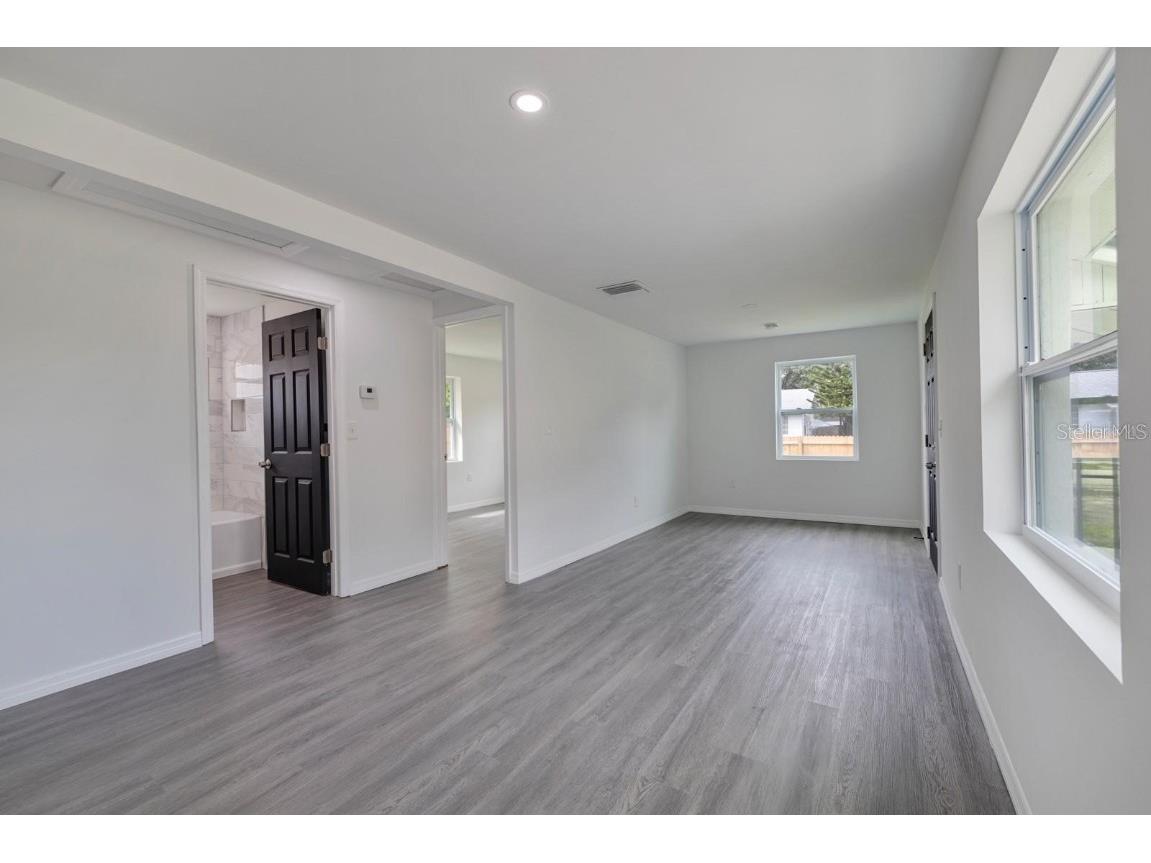 2596 52nd Avenue N Saint Petersburg FL 33714 A4614453 image13