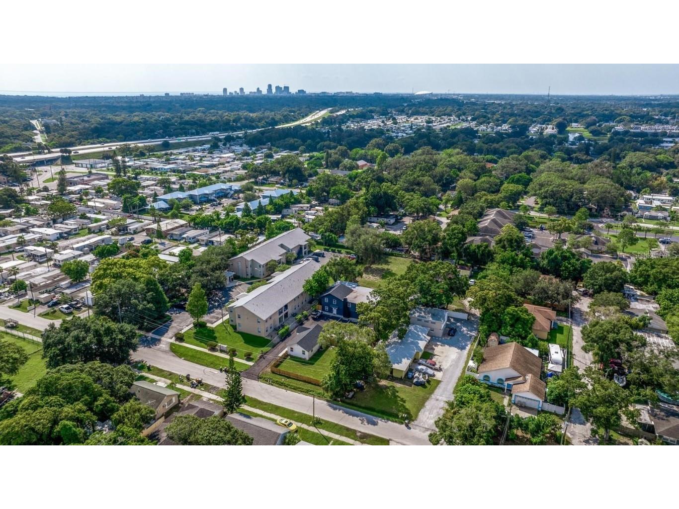 2596 52nd Avenue N Saint Petersburg FL 33714 A4614453 image3