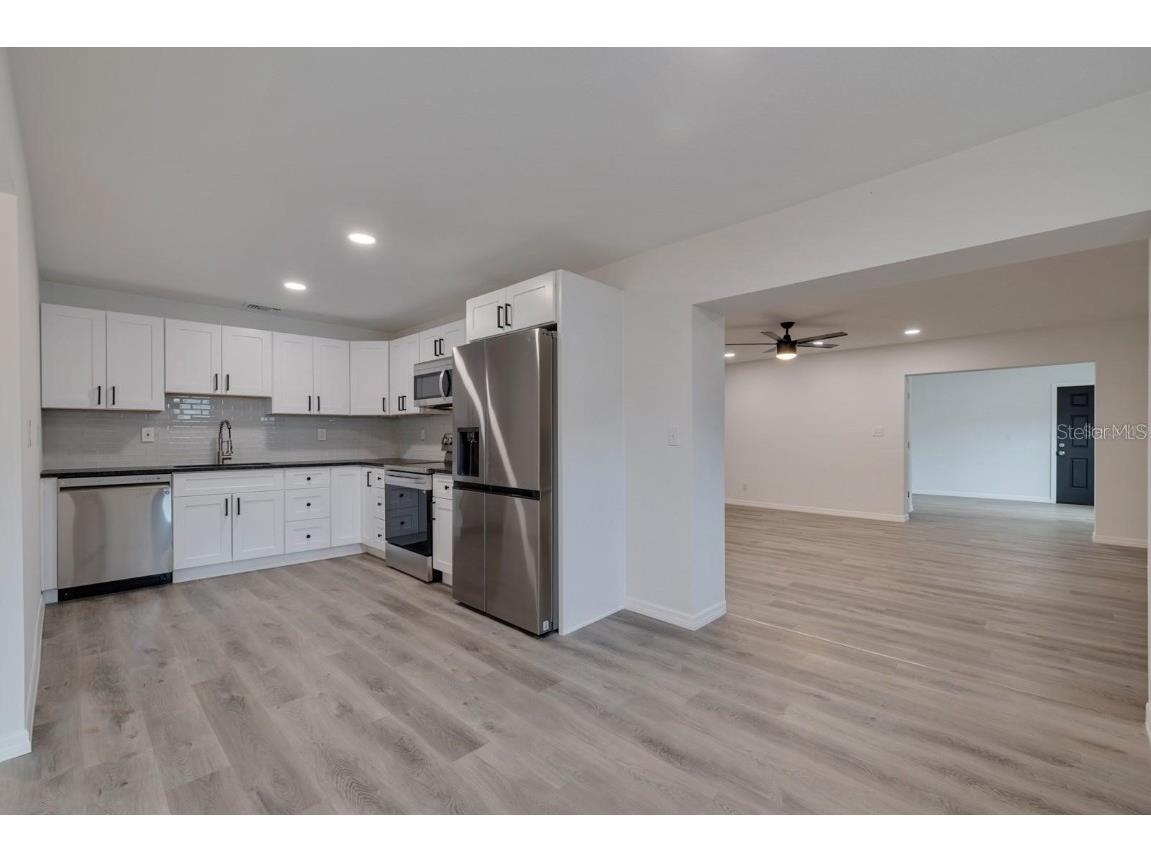 2596 52nd Avenue N Saint Petersburg FL 33714 A4614453 image41