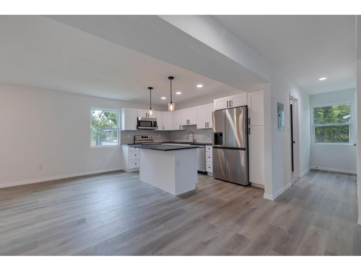 2596 52nd Avenue N Saint Petersburg FL 33714 A4614453 image64