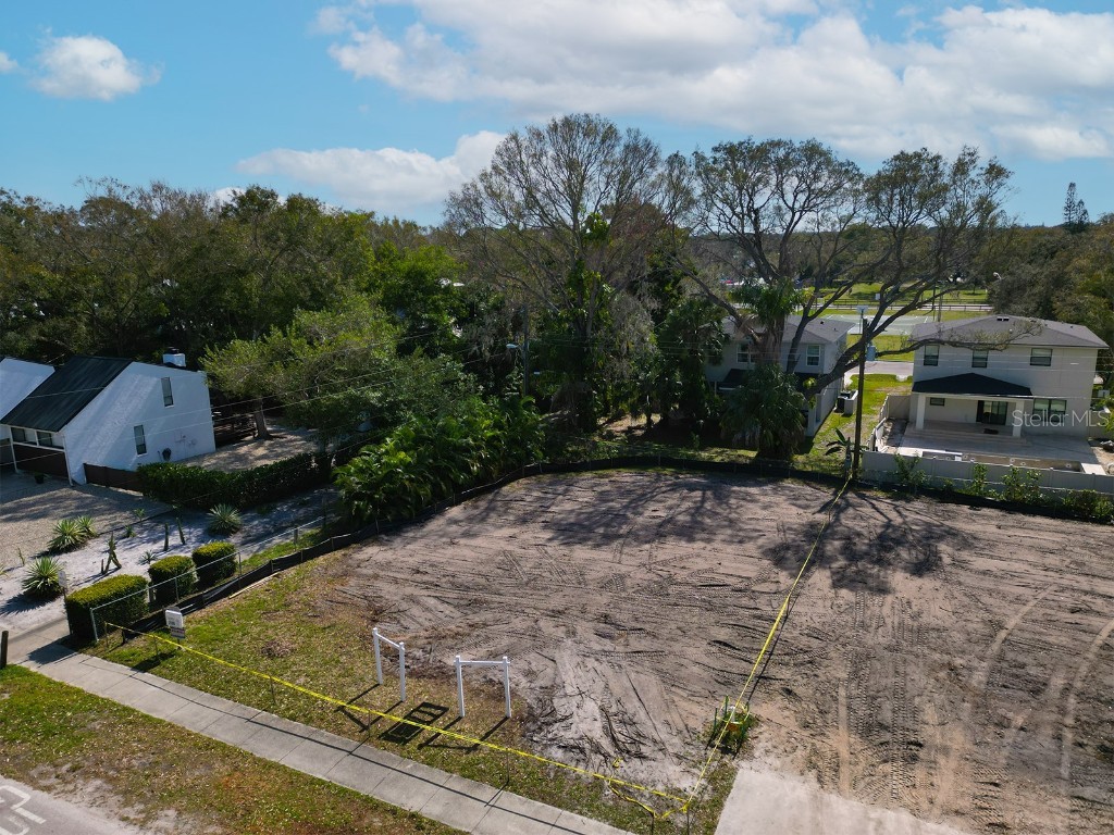 2596 Floyd Street Sarasota FL 34239 A4593598 image1