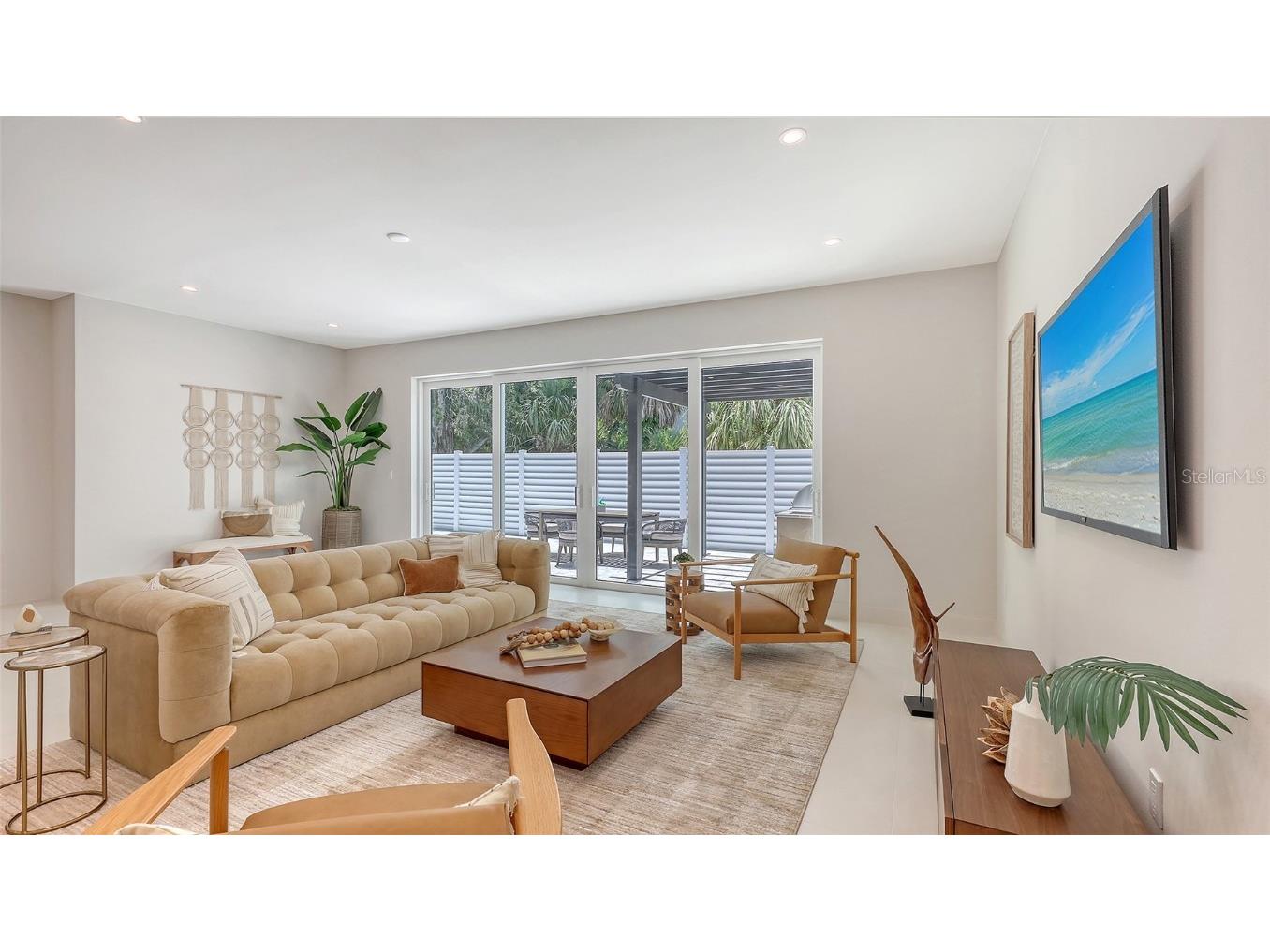 2596 Floyd Street Sarasota FL 34239 A4656879 image13