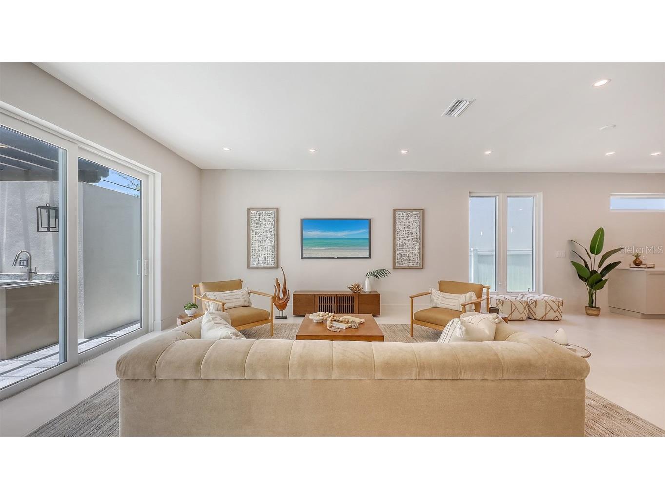 2596 Floyd Street Sarasota FL 34239 A4656879 image14