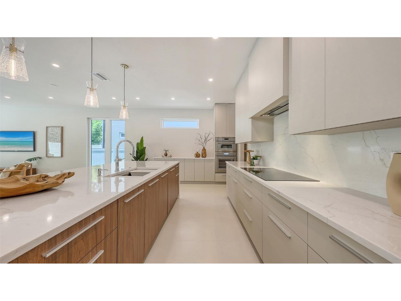 2596 Floyd Street Sarasota FL 34239 A4656879 image20