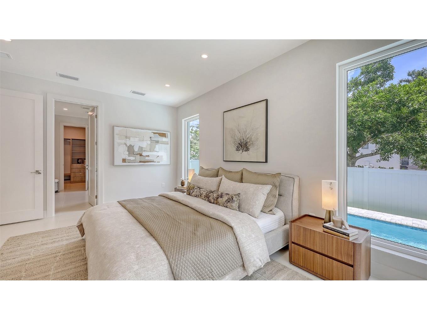 2596 Floyd Street Sarasota FL 34239 A4656879 image23