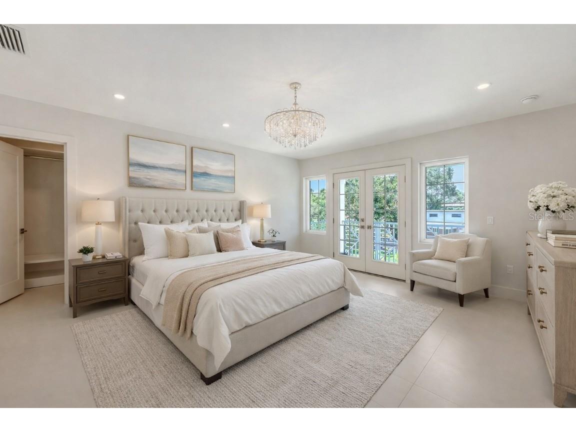 2596 Floyd Street Sarasota FL 34239 A4656879 image26