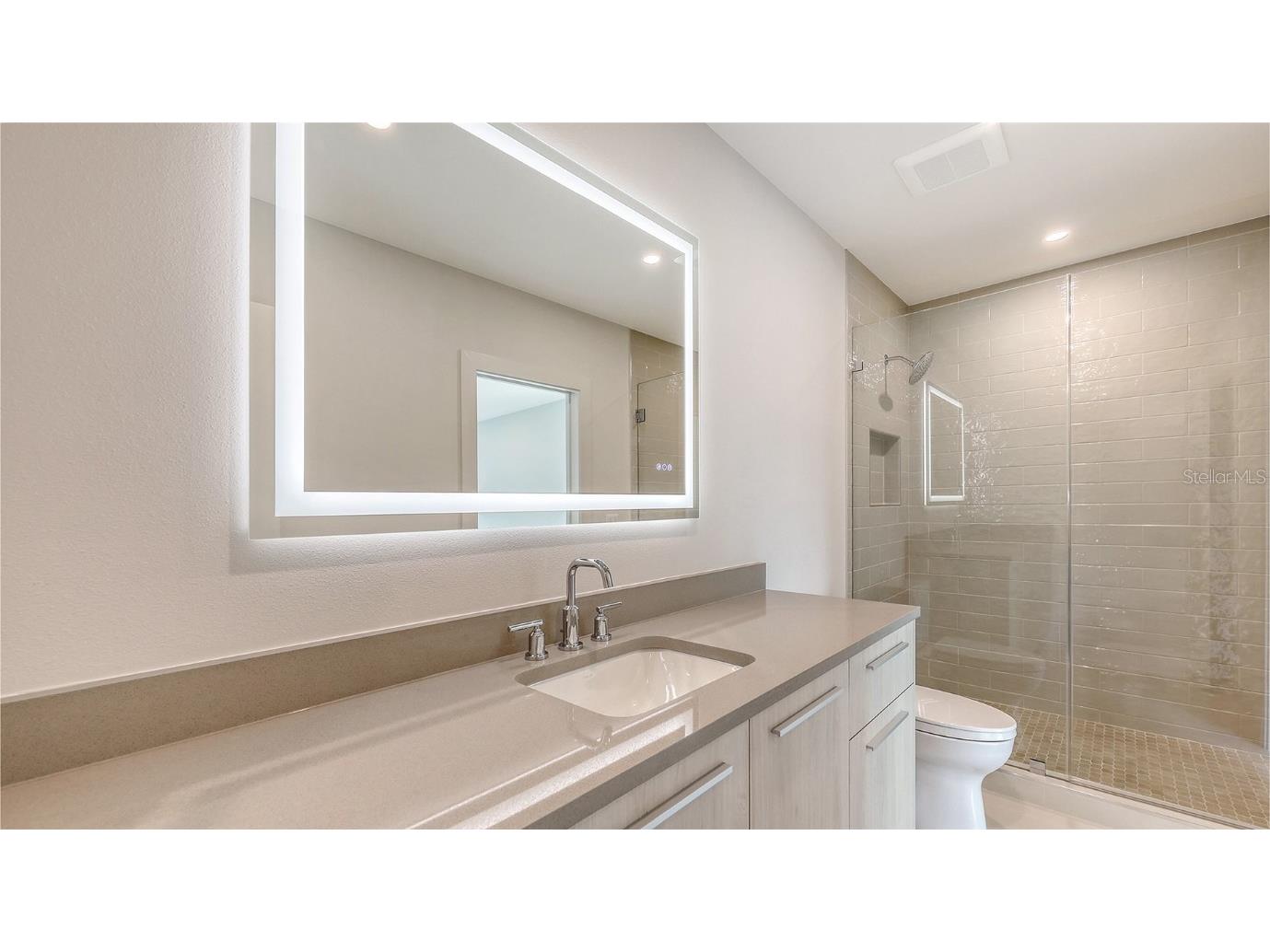 2596 Floyd Street Sarasota FL 34239 A4656879 image28