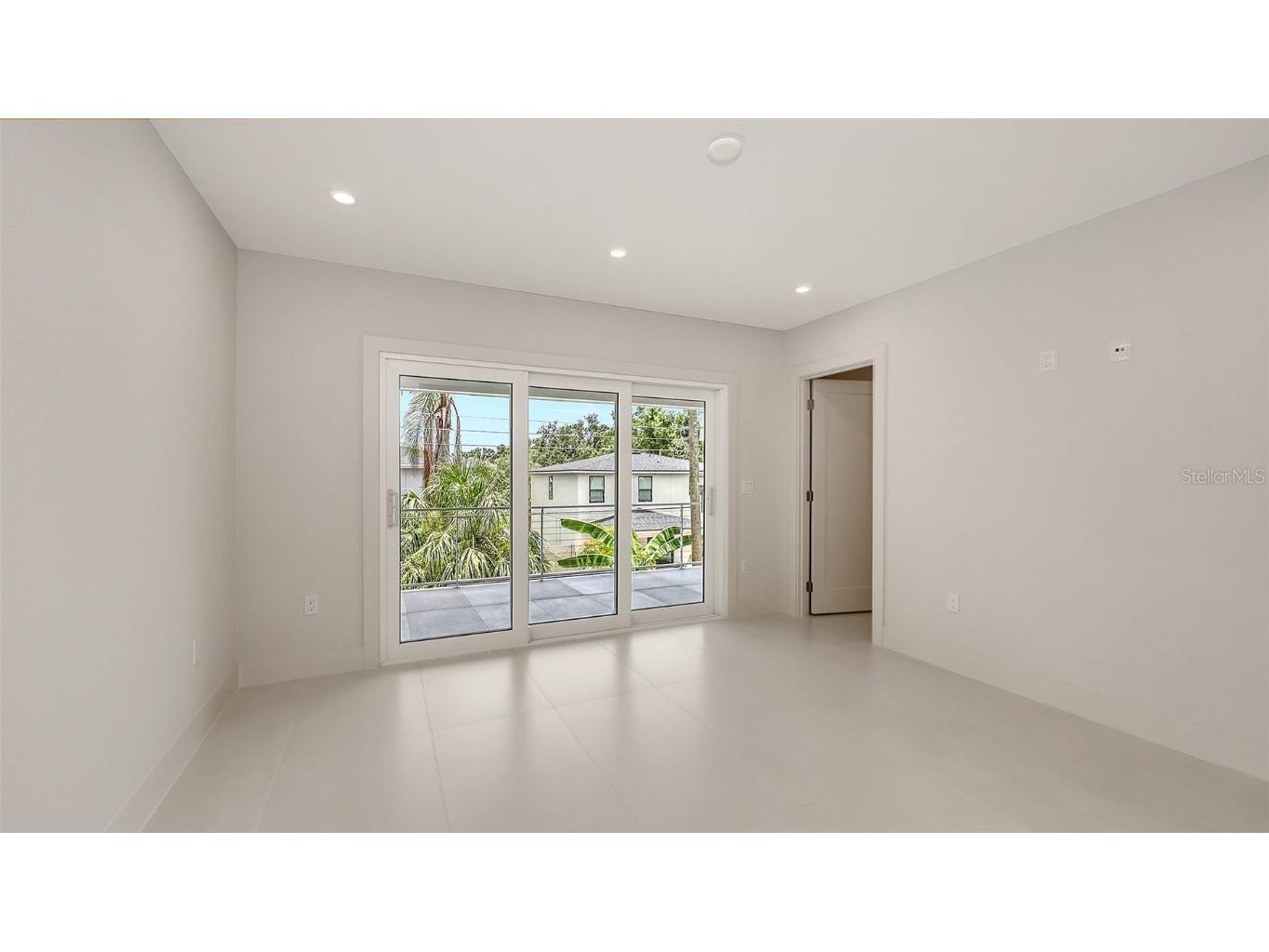 2596 Floyd Street Sarasota FL 34239 A4656879 image31