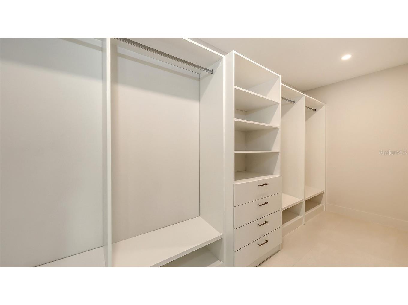 2596 Floyd Street Sarasota FL 34239 A4656879 image32