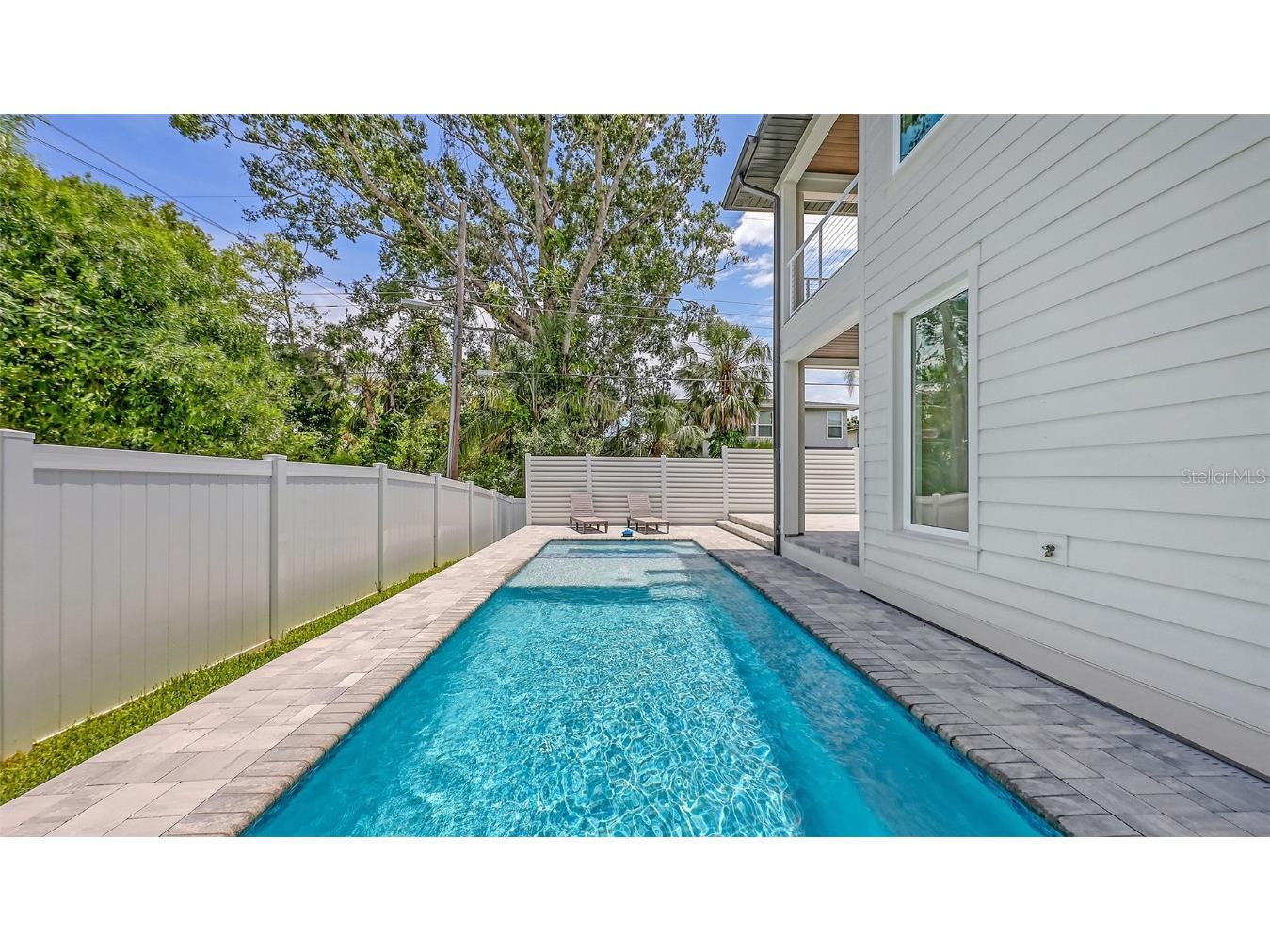 2596 Floyd Street Sarasota FL 34239 A4656879 image4