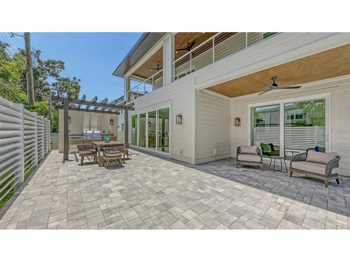 2596 Floyd Street Sarasota FL 34239 A4656879 image9