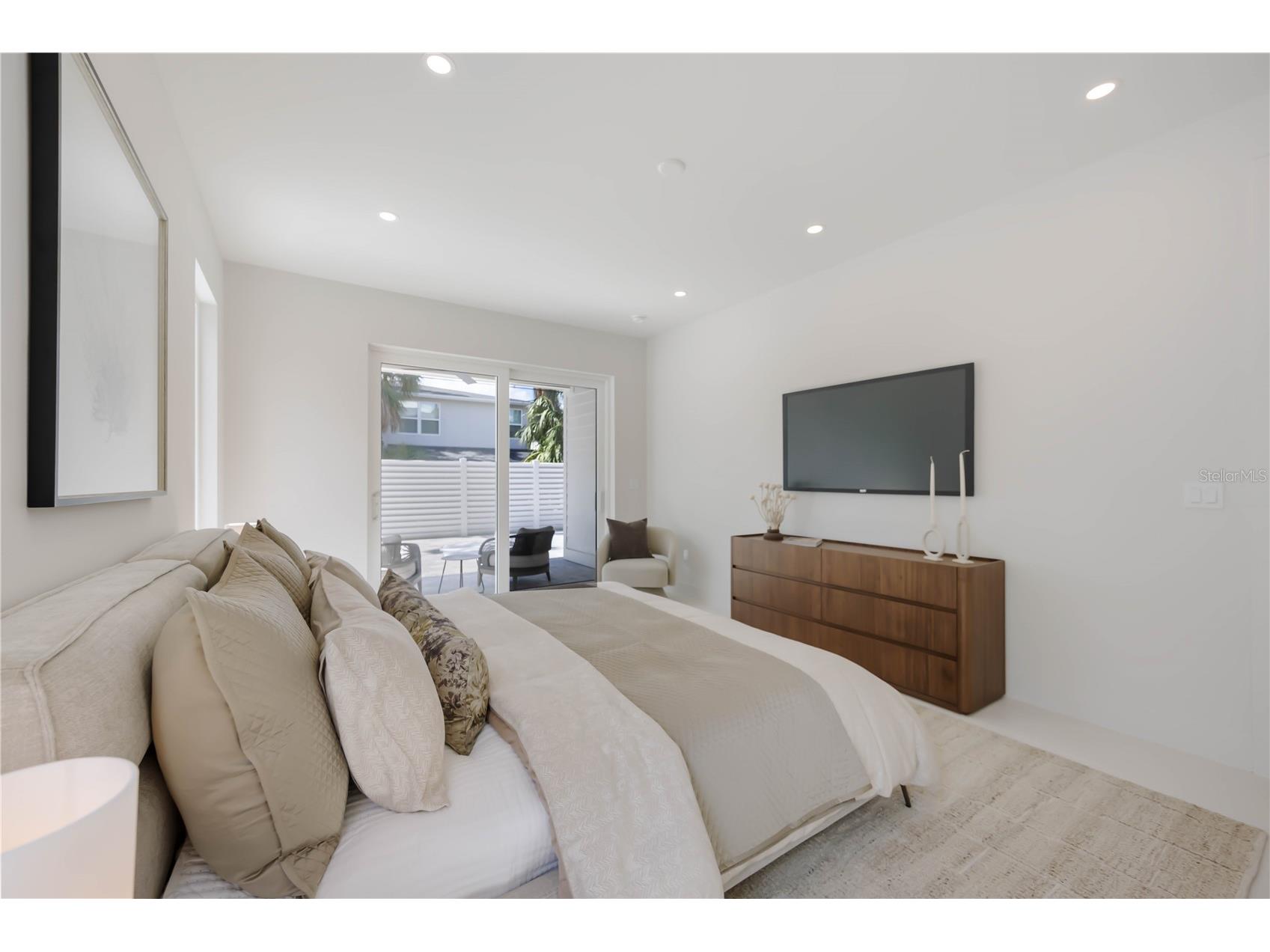 2596 Floyd Street Sarasota FL 34239 A4680149 image30