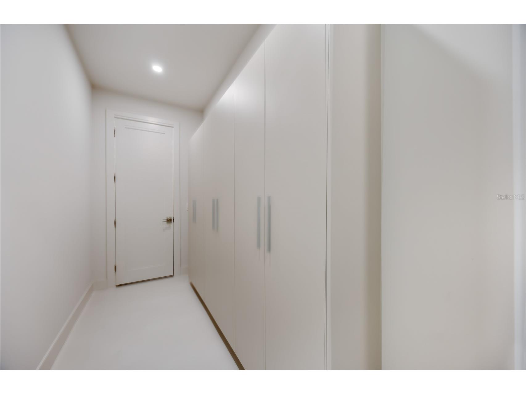 2596 Floyd Street Sarasota FL 34239 A4680149 image32