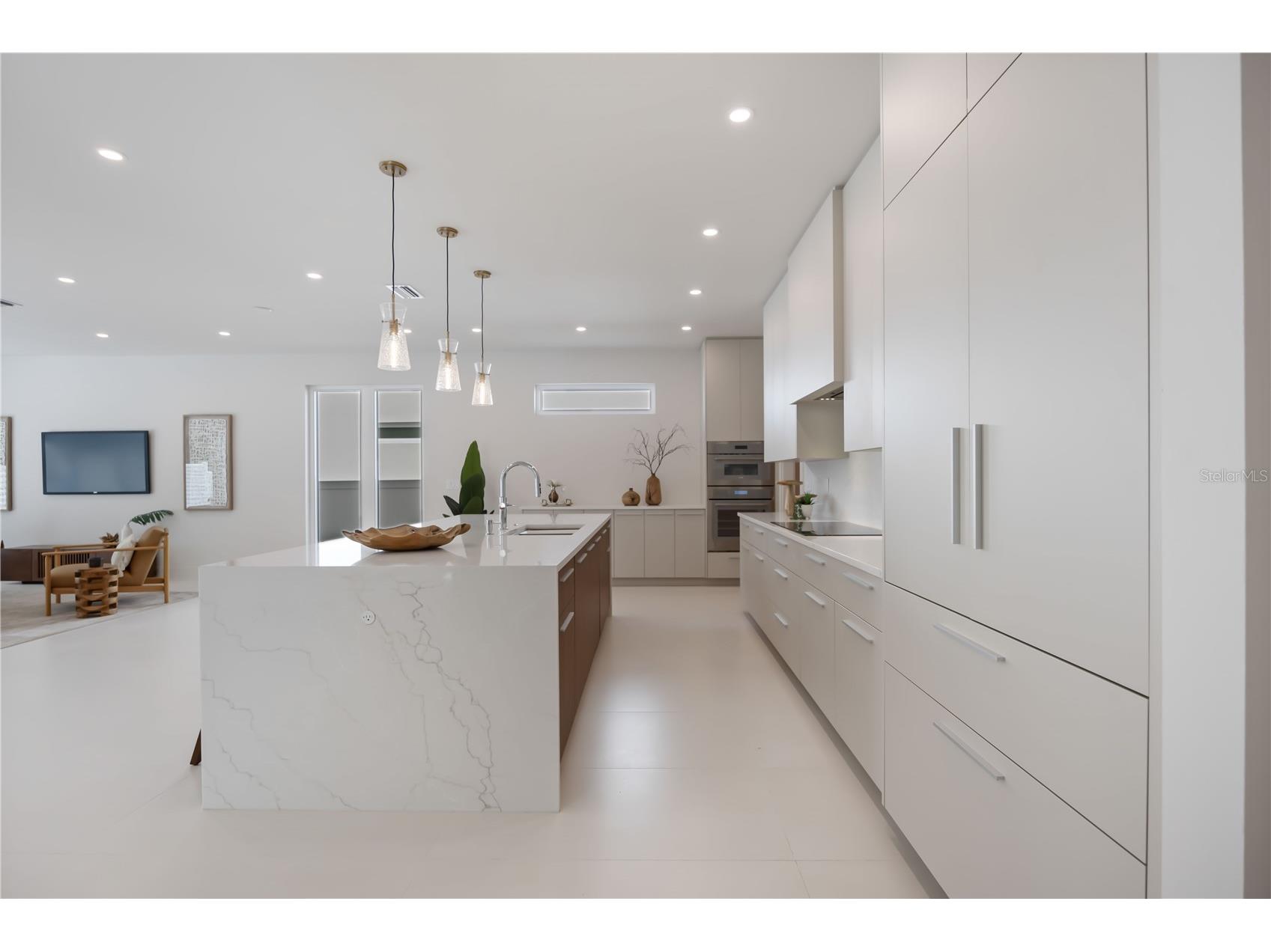 2596 Floyd Street Sarasota FL 34239 A4680149 image5