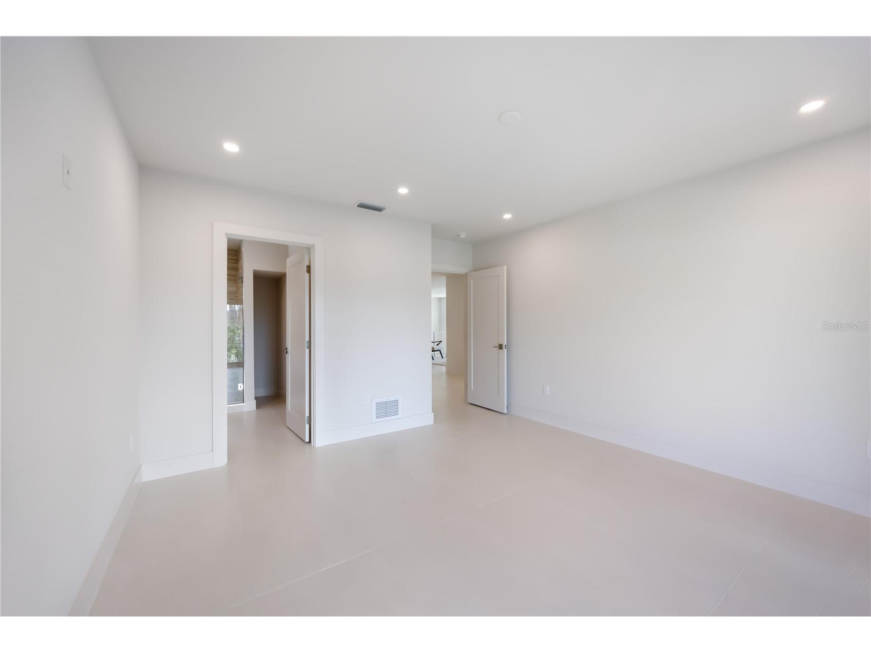 2596 Floyd Street Sarasota FL 34239 A4680149 image52