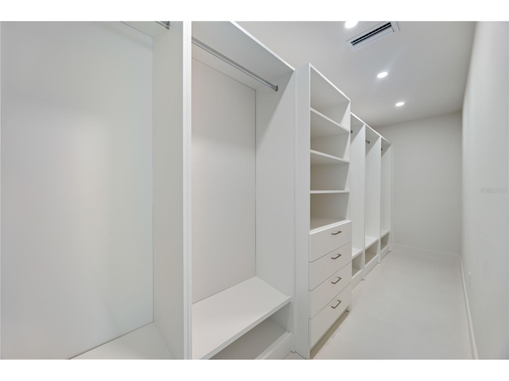 2596 Floyd Street Sarasota FL 34239 A4680149 image60